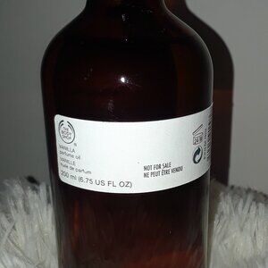 The Body Shop Vintage VANILLA Perfume Oil *RARE
